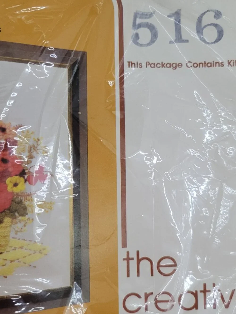 1978 Creative Circle Crewel Kit #516 Zinnias PLUS Frame and Stretch Bars VTG New